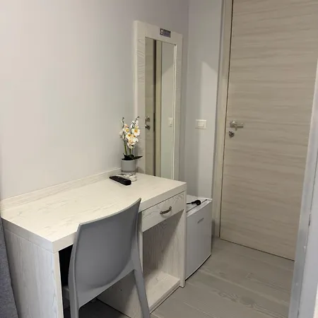 Residenza Degli Dei Bed & Breakfast 4*