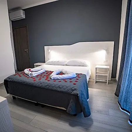 Residenza Degli Dei Bed & Breakfast 4*