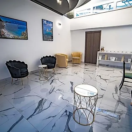 Residenza Degli Dei Bed & Breakfast 4*