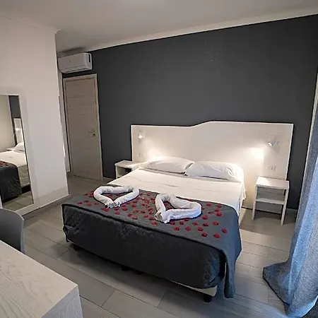Residenza Degli Dei Bed & Breakfast 4*