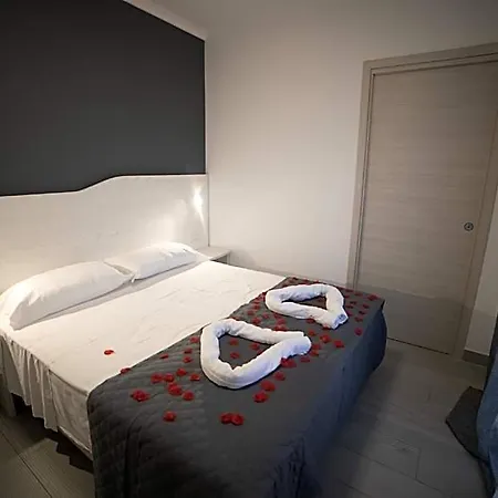 Bed & Breakfast Residenza Degli Dei 4*