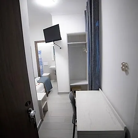 Bed & Breakfast Residenza Degli Dei 4*